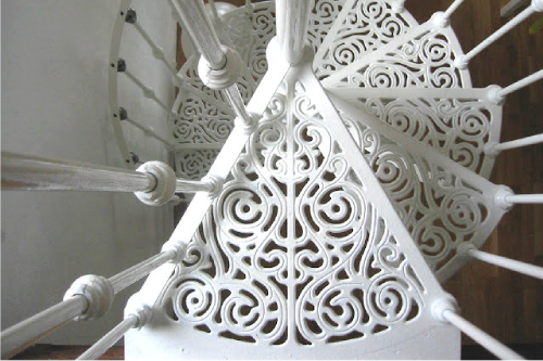 Scala a chiocciola Serie Deco'